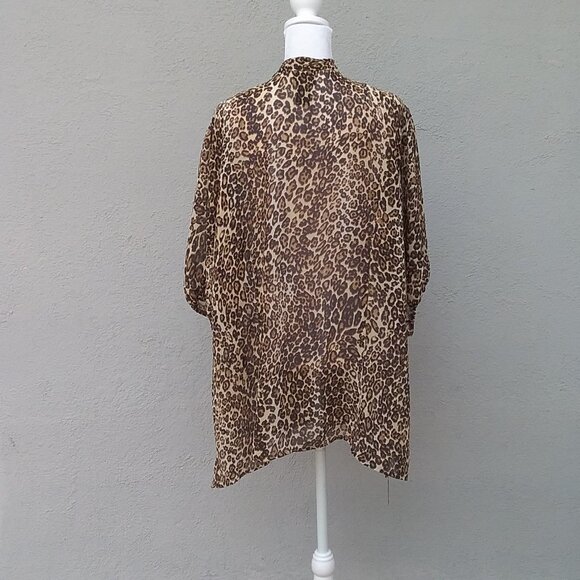 Torrid Blouse Animal Print Ruffled Blouse Brown Black Size 2 or 2X - Picture 3 of 6